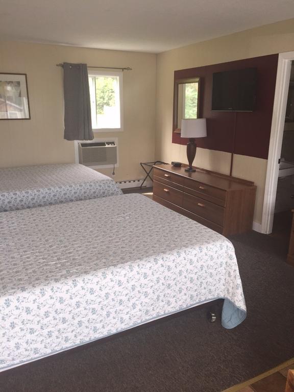 Coast Village Inn And Cottages Wells Bagian luar foto
