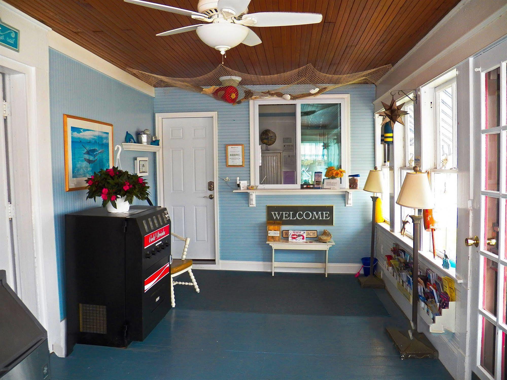 Coast Village Inn And Cottages Wells Bagian luar foto